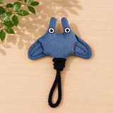 Peluche sonore écologique pour chien – Raie avec corde